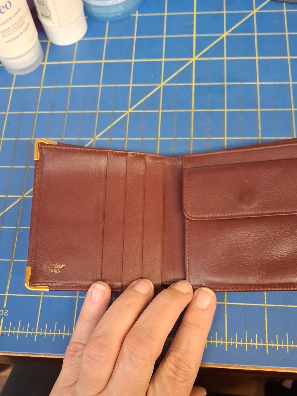 Classic Unisex Leather 4x4 Wallet with Gold Corner Accents Preloved